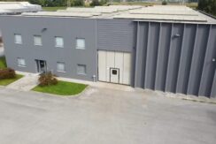 Capannone con carroponti e uffici