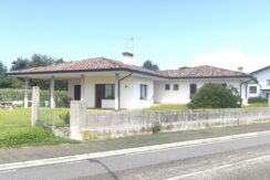 Villa indipendente tricamere con giardino e taverna
