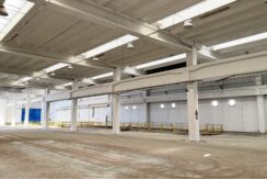 Capannone industriale di 2600mq con scoperto