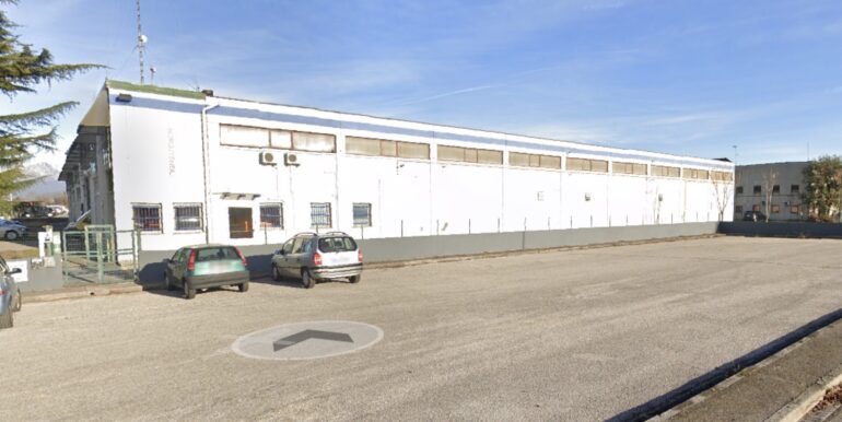 Capannone industriale a reddito - opportunità di investimento