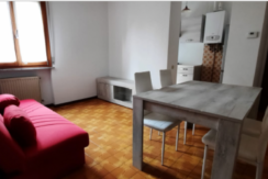 Mini appartamento arredato con garage e cantina