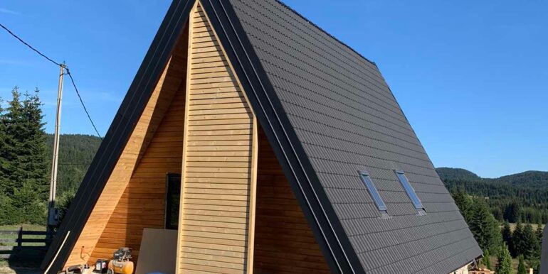 Terreno con vista panoramica immerso nei boschi