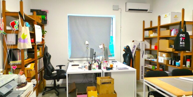 Ufficio in coworking con parcheggio