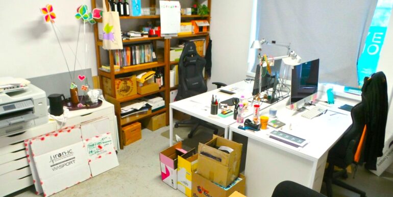 Ufficio in coworking con parcheggio