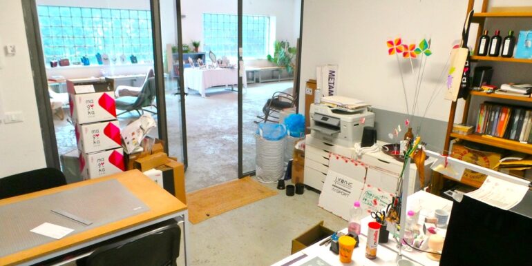 Ufficio in coworking con parcheggio