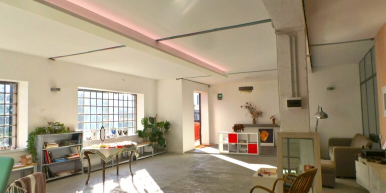 Ufficio in coworking con parcheggio