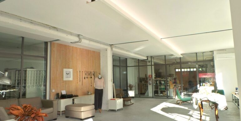 Ufficio in coworking con parcheggio