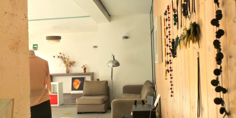 Ufficio in coworking con parcheggio