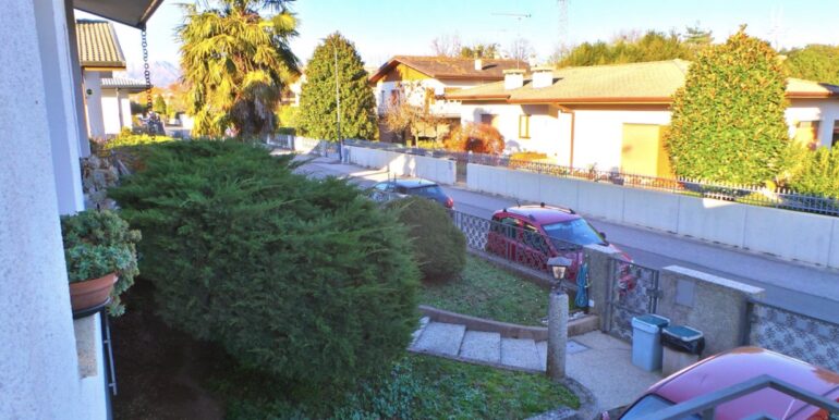 Villetta indipendente bicamere più studio