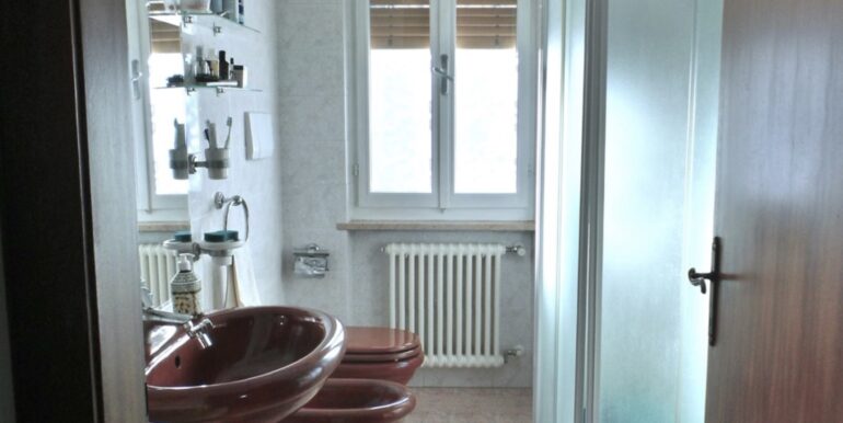 Villetta indipendente bicamere più studio