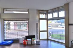 Negozio d’angolo vetrinato di 40mq