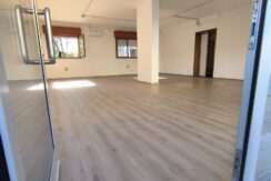 Locale commerciale vetrinato di circa 100mq