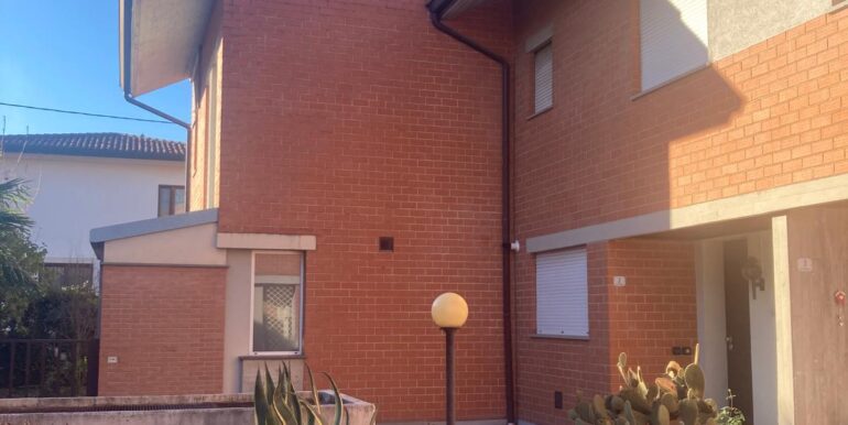 Splendida villa a schiera su tre livelli in zona ospedale