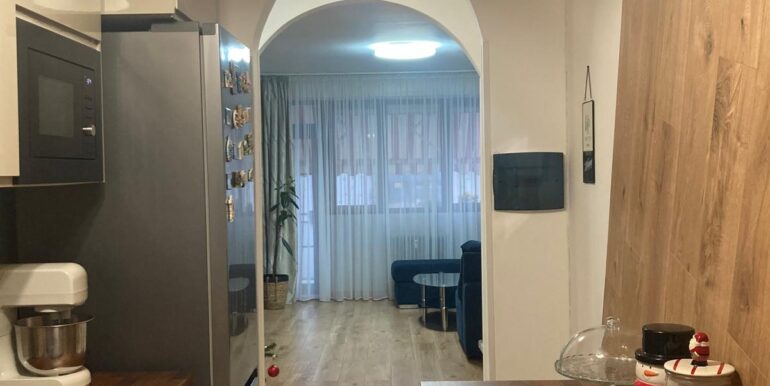 Appartamento bicamere ristrutturato in Viale Europa Unita