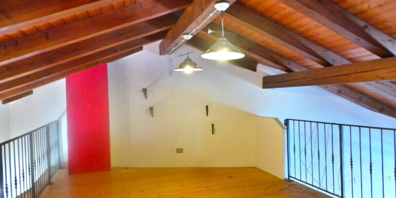 Tricamere più studio in pieno centro