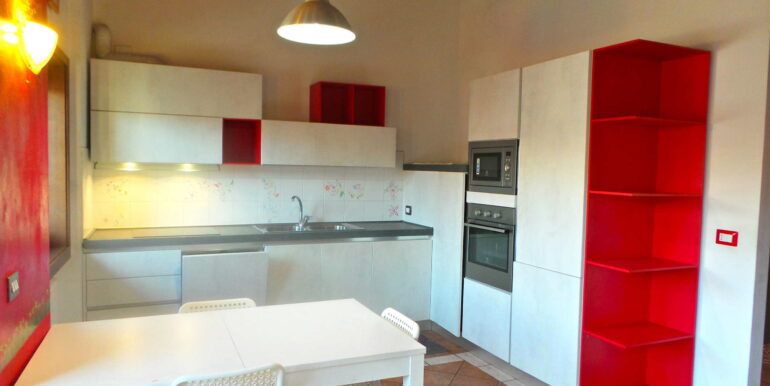 Tricamere più studio in pieno centro