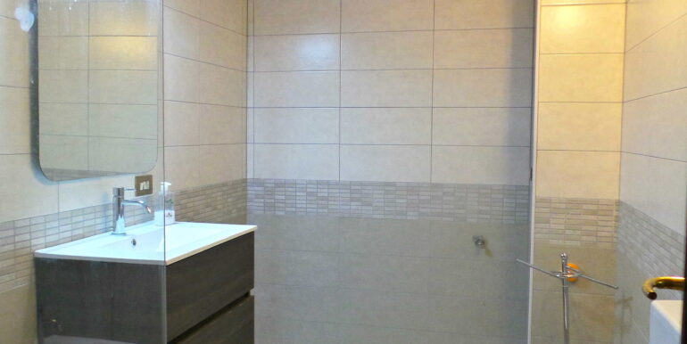 Tricamere più studio in pieno centro