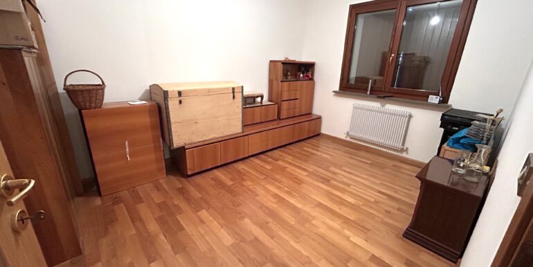 Villa monopiano con ampio giardino