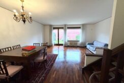 Splendida villa a schiera su tre livelli in zona ospedale