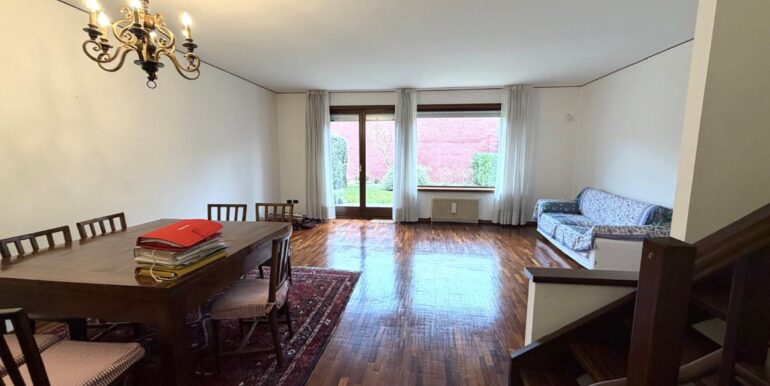 Splendida villa a schiera su tre livelli in zona ospedale