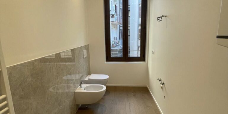 Bicamere di pregio ristrutturato in Via Cavour