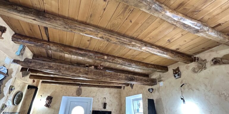 Casa cielo-terra ristrutturata