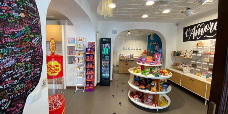 Cessione attività di Candy Store