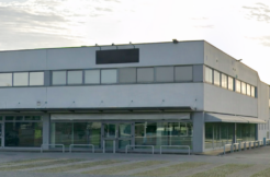 Locale commerciale su strada di forte passaggio