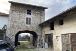 Borgo agricolo con terreno