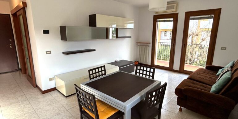 Appartamento bilivelli con terrazze