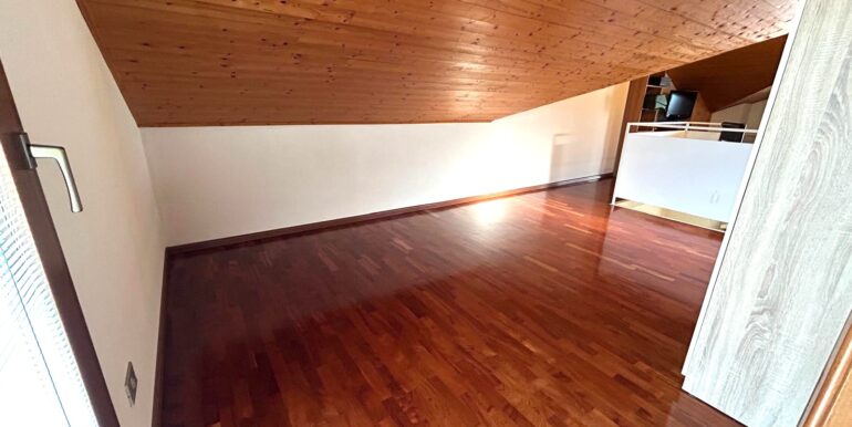 Appartamento bilivelli con terrazze