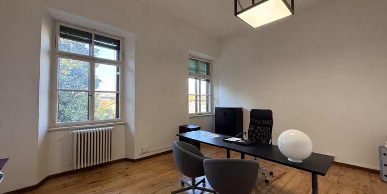 Ampio ufficio in Co-working a Udine