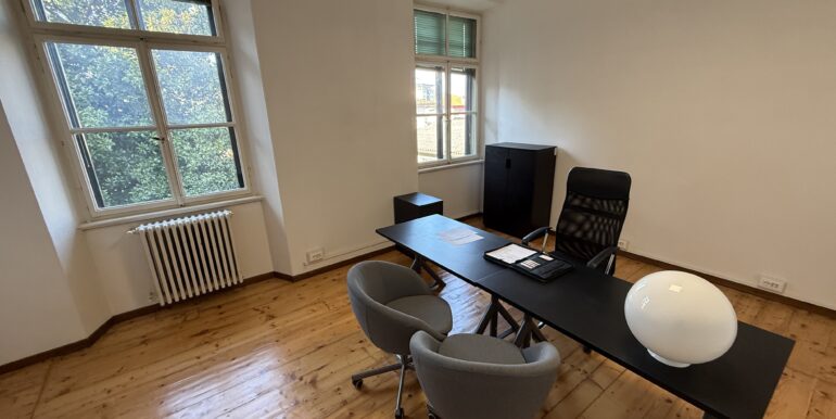 Ampio ufficio in Co-working a Udine