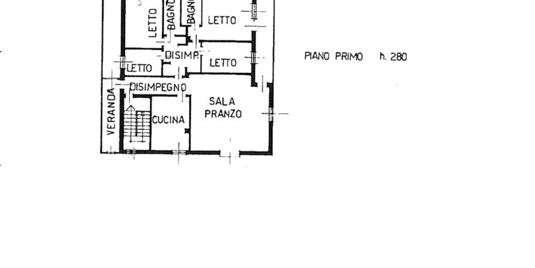 Abitazione ristrutturata più ampi spazi commerciali
