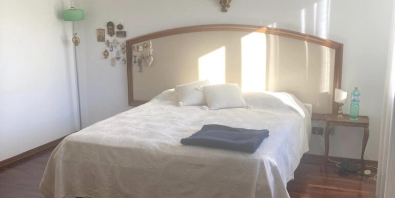 Splendida villa a schiera su tre livelli in zona ospedale
