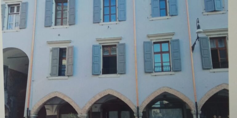 Locale commerciale nei pressi del Duomo di Udine