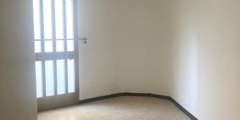 Locale commerciale vetrinato a Udine