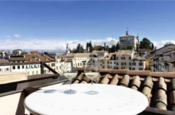 Appartamento con altana vista castello
