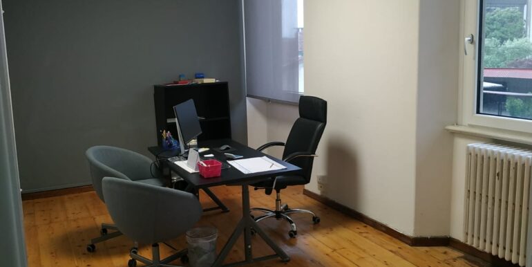 Ampio ufficio in Co-working a Udine