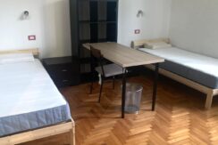 Ampia stanza doppia in appartamento condiviso