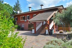 Villa indipendente con vigneto