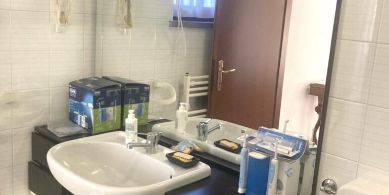 Splendida villa a schiera su tre livelli in zona ospedale