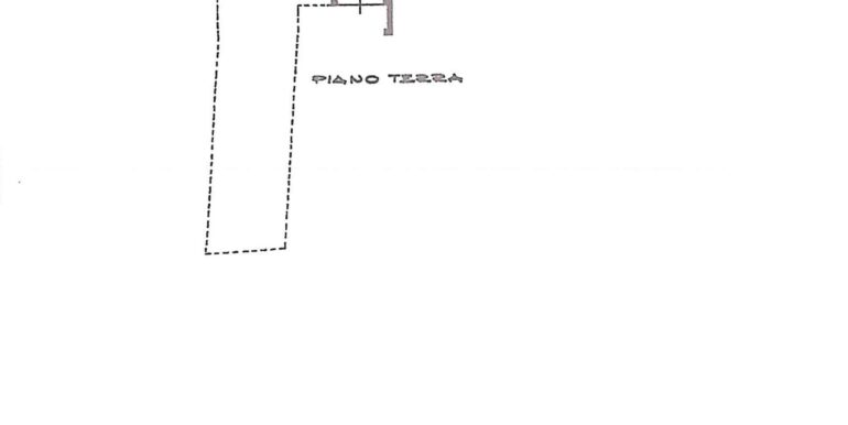Casa bicamere con studio e cortile