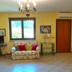 Villetta a schiera tricamere con garage doppio
