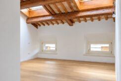 Elegante appartamento mansardato nel cuore di Udine