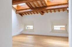 Elegante appartamento mansardato nel cuore di Udine