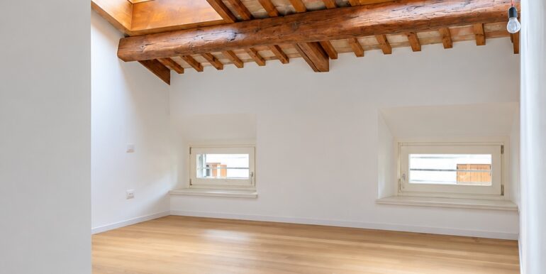 Elegante appartamento mansardato nel cuore di Udine
