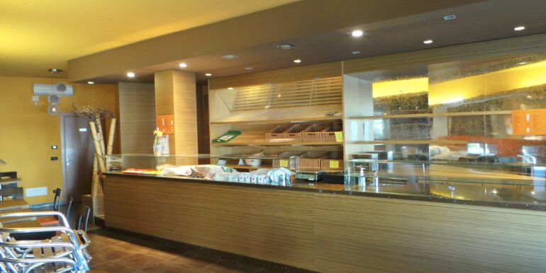 Bar pasticceria con dehors