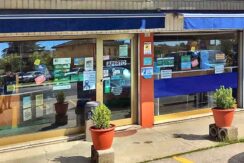 Tabaccheria con lotto, slot e parcheggio